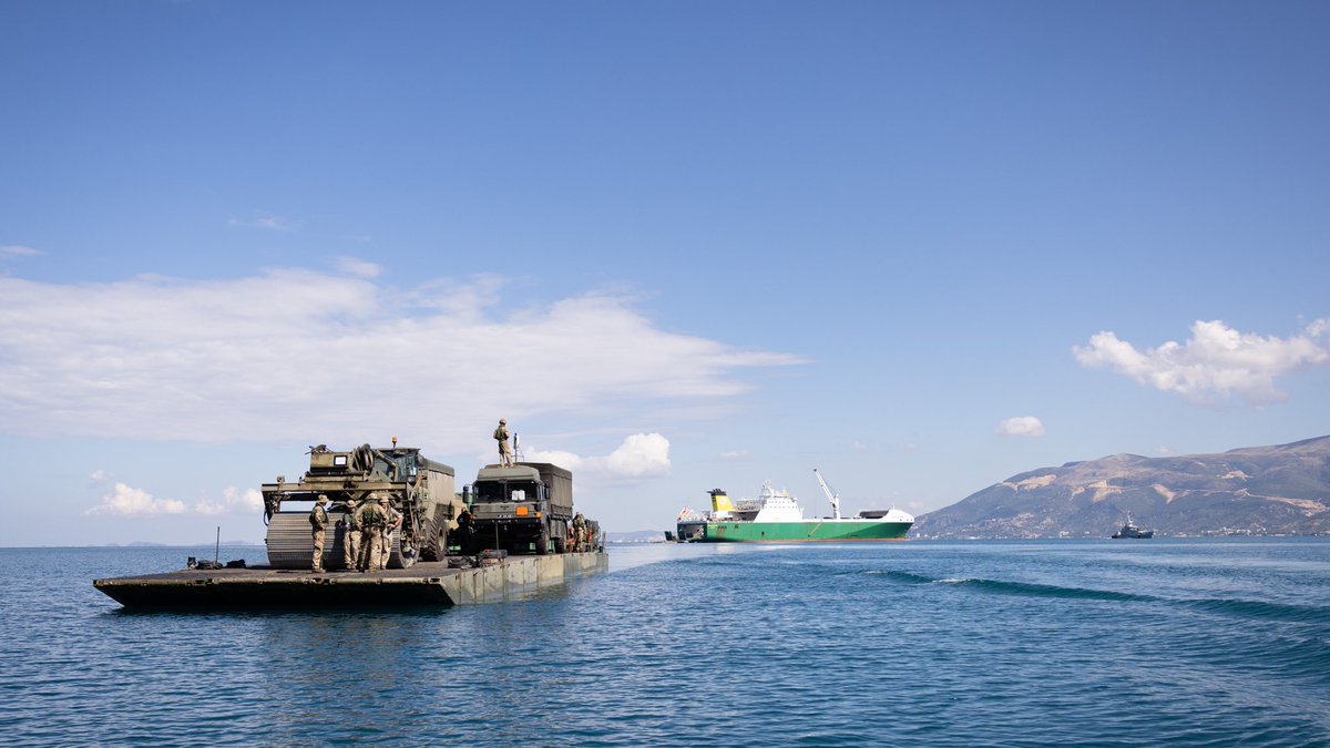 DefenceOps's tweet photo. 🌊 Making waves, logistically &amp; literally!

Ex Austere Wolf has welcomed distinguished visitors including Air Chief Marshal the Lord Peach &amp; the 🇬🇧 ambassador to 🇦🇱 @UKInAlbania to observe the @BritishArmy land an entire Theatre Sustainment Group onto an austere location💪🛳️ https://t.co/vKibuKNYs9