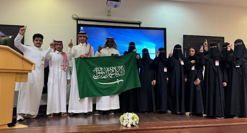 abehir_sa's tweet photo. تهنئ شركة أبحر شركة "اطبع لي" بمناسبة فوزها بالمركز الأول على مستوى المملكة العربية السعودية! 🎊
نتمنى لهم دوام النجاح والتقدم! مبروك! 🌟
@AtabeLii @InjazSA https://t.co/htDbazOsfH