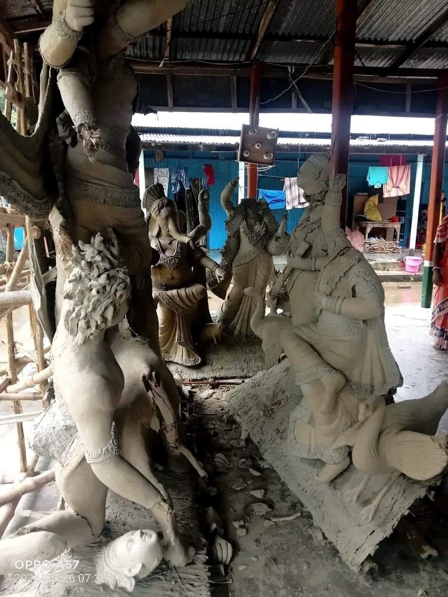 ImranHSarker's tweet photo. Demonstrations against Durga Puja by islamists, continuous attack on hindu people, homes & temples, today again vandalism of durga idols at Gouripur, Mymensingh district; Bangladeshi mullahs are seamlessly doing all this to spread fear & stop biggest durga puja festival in #Bangladesh. So no freedom of religion for Hindu people, right?
https://t.co/JCtSAV1DHc
#BangladeshCrisis #SaveBangladeshiHindus