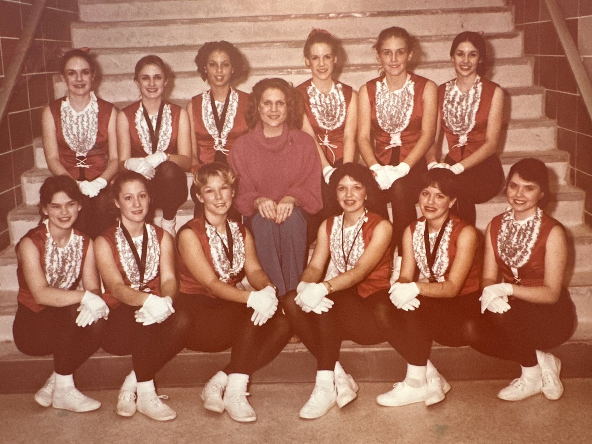 BHSElkStrutters's tweet image. Happy throw back Thursday to our ladies from the 80’s! 

#OFIF #TBT
