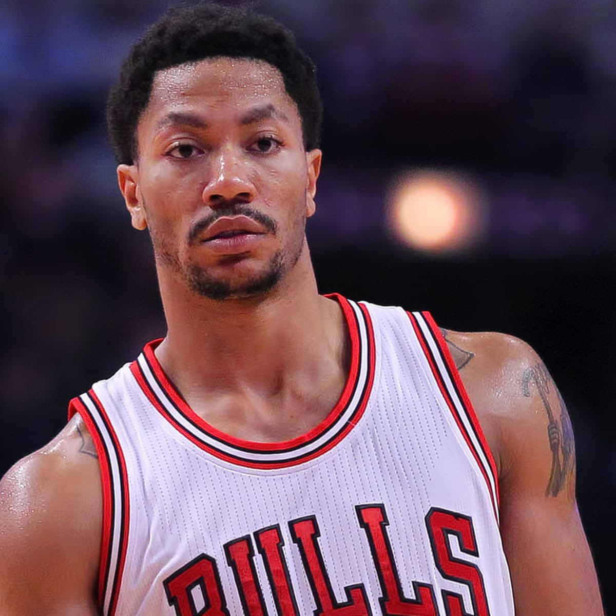 TheDunkCentral's tweet image. It’s unlikely that the Bulls will sign Derrick Rose to a one-day contract at this moment to have him retire as a Chicago Bull, due to the fact that they are currently at the maximum of 21 offseason contracts, per @KCJHoop