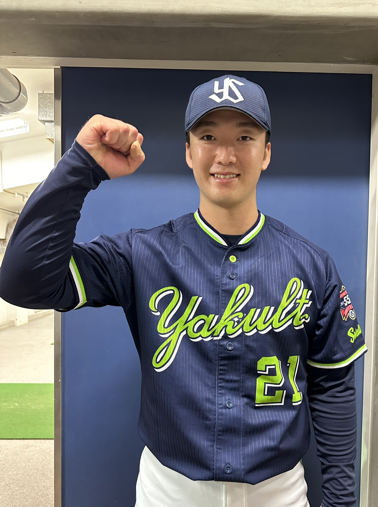 冬ギフト  東京ヤクルトスワローズ 村中 恭兵選手 実使用 スパイク（東京 記念シューズ
