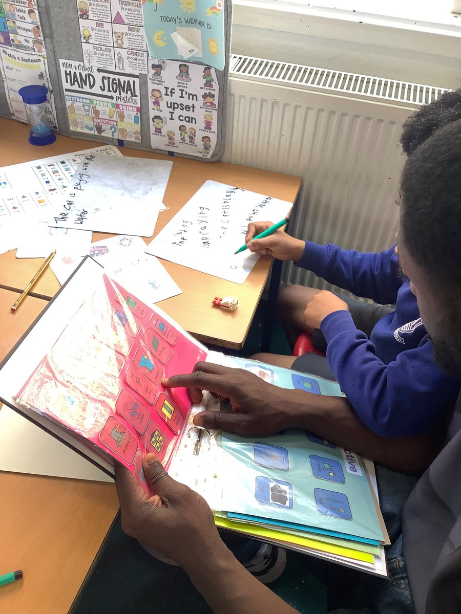 2Fir_Woodside's tweet photo. A group of children used colourful semantics to write sentences. They enjoyed creating silly sentences and sentences to match a picture, which helped them understand the structure of a simple sentence @PrimaryWoodside @IPAT_Edu https://t.co/eGYBGZLQiQ