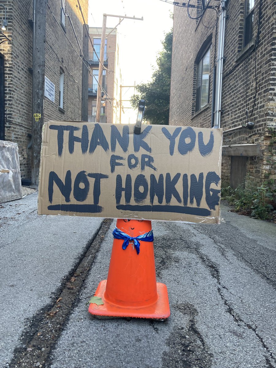 NateHutcheson's tweet image. On behalf of those of us who live near the end of an alley.