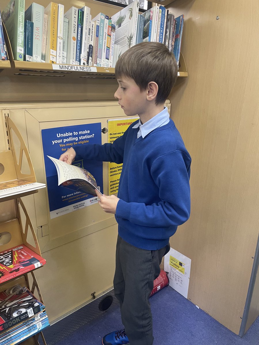 StPatricksBoys's tweet photo. Today was a very special day in St. Patrick’s, we welcomed Roscommon Library Bus 😀 The boys loved choosing their favourite books!! https://t.co/IcEw03hak6