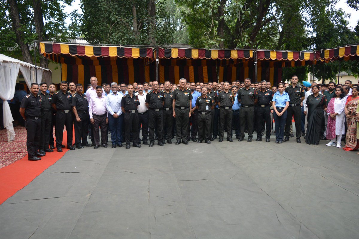 dgafms_mod's tweet photo. Lt Gen Daljit Singh, #DGAFMS, visited #AFMSD #DelhiCantt today on his farewell visit and interacted with all ranks of the #AFMS stationed in #Delhi. #DGAFMS commended everyone for their commitment and encouraged them to continue providing the excellent services they are known for.

@SpokespersonMoD