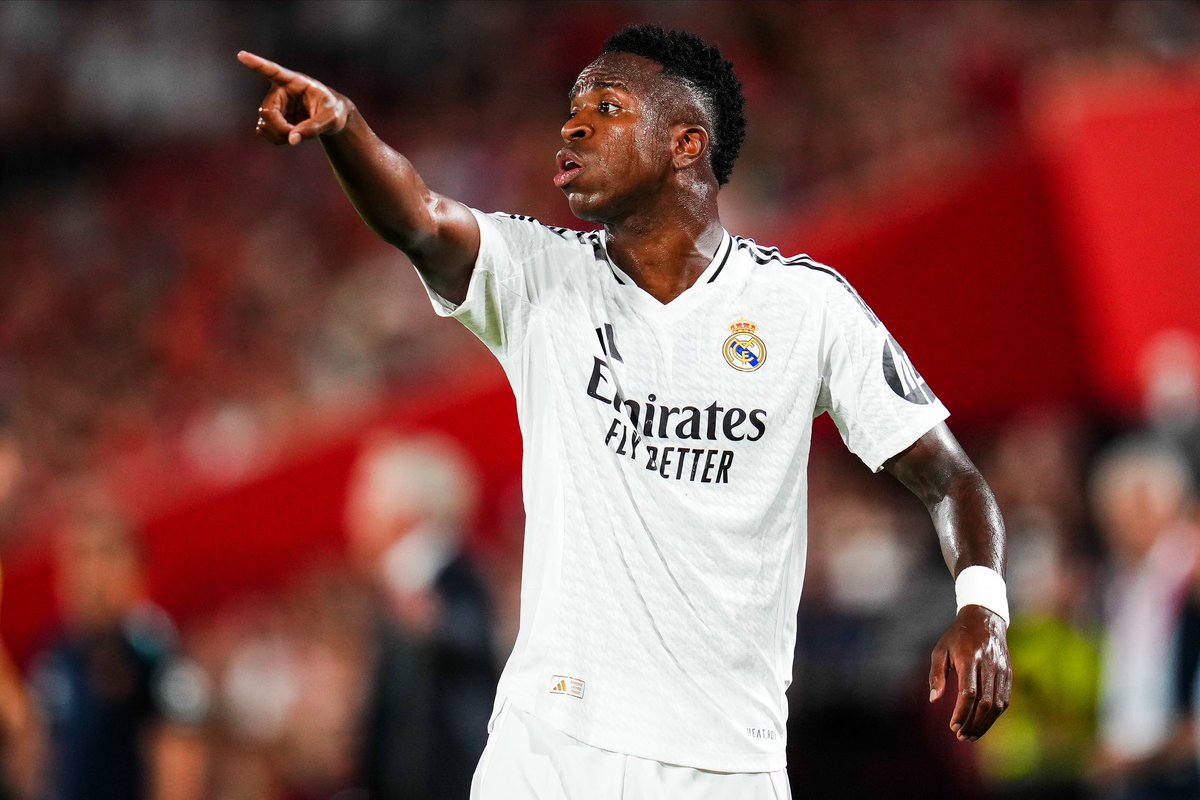 ActuFoot_'s tweet photo. 🚨 OFFICIEL ! Après enquête pour racisme envers Vinicius Junior et Samuel Chukwueze, un supporter de Majorque a écopé de :

▫️ 𝟭𝟮 𝗺𝗼𝗶𝘀 𝗱𝗲 𝗽𝗿𝗶𝘀𝗼𝗻 𝗳𝗲𝗿𝗺𝗲. ⚖️
▫️ 𝗜𝗻𝘁𝗲𝗿𝗱𝗶𝗰𝘁𝗶𝗼𝗻 𝗱𝗲 𝘀𝘁𝗮𝗱𝗲 𝗱𝘂𝗿𝗮𝗻𝘁 𝟯 𝗮𝗻𝘀. ❌

(communiqué Real Madrid) https://t.co/TpT5CFF1rf