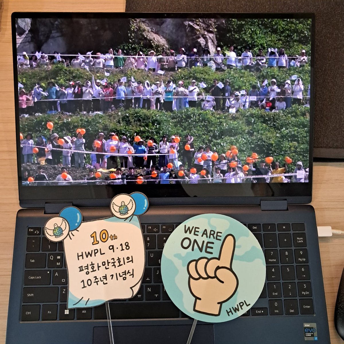 CandyOlivia7's tweet photo. mediadesa - Proyek Perdamaian di 170 Negara: HWPL, Merayakan 1 Dekade Komitmen Global untuk Perdamaian
https://t.co/Gk2tvuQdd7
#HWPL #WorldPeace #918WARPsummit #10th_Anniversary #Regional_Collaboration #World_Peace_Community #ManHeeLee #2024_WARPsummit
https://t.co/xdP4abiv2v https://t.co/bRZ41fHgn9