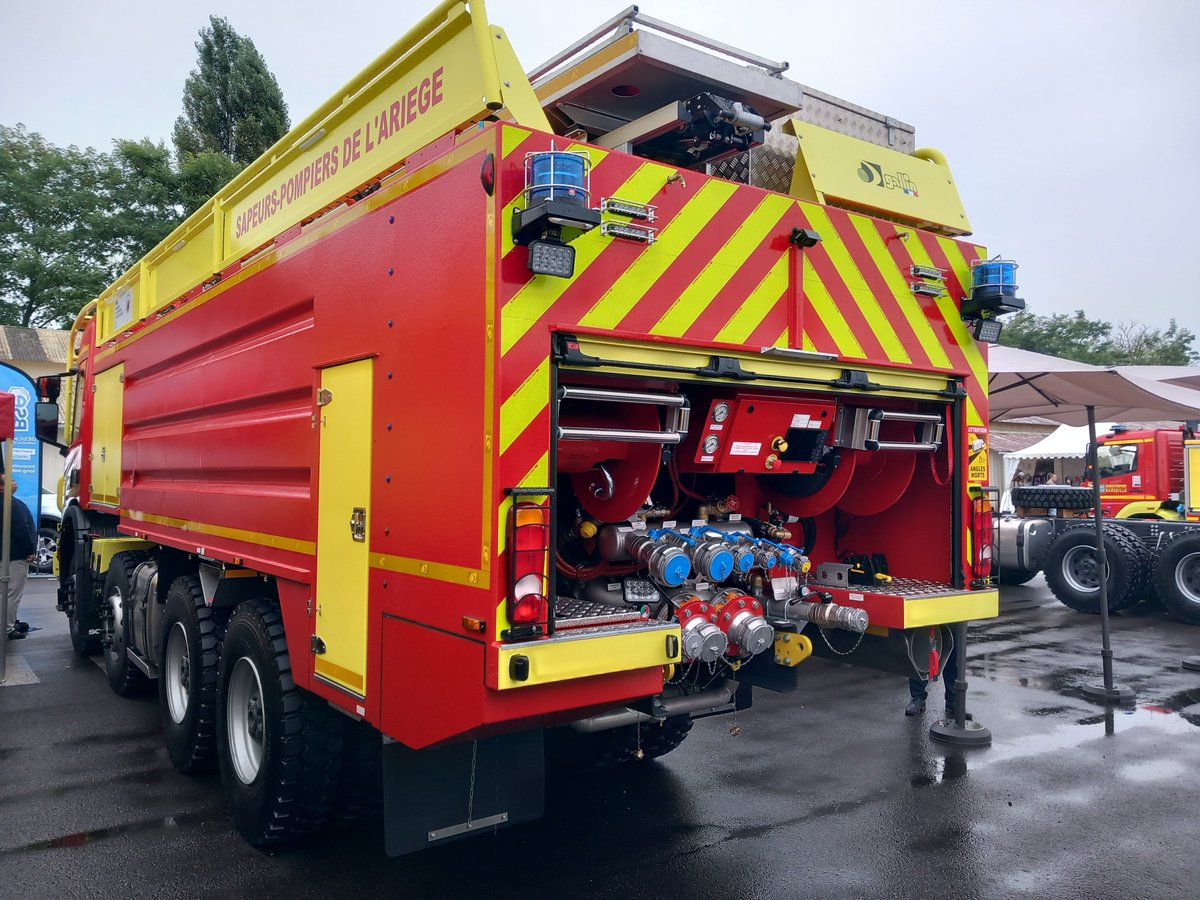 teambestioles's tweet image. #CNSPF2024 

La 🌧 n'est pas sympa avec les photographes aujourd'hui... on continue nos camtars 🚒 du pacte capacitaire avec ce #CCFS sur châssis @ScaniaFrance et carrossé par #Gallin.