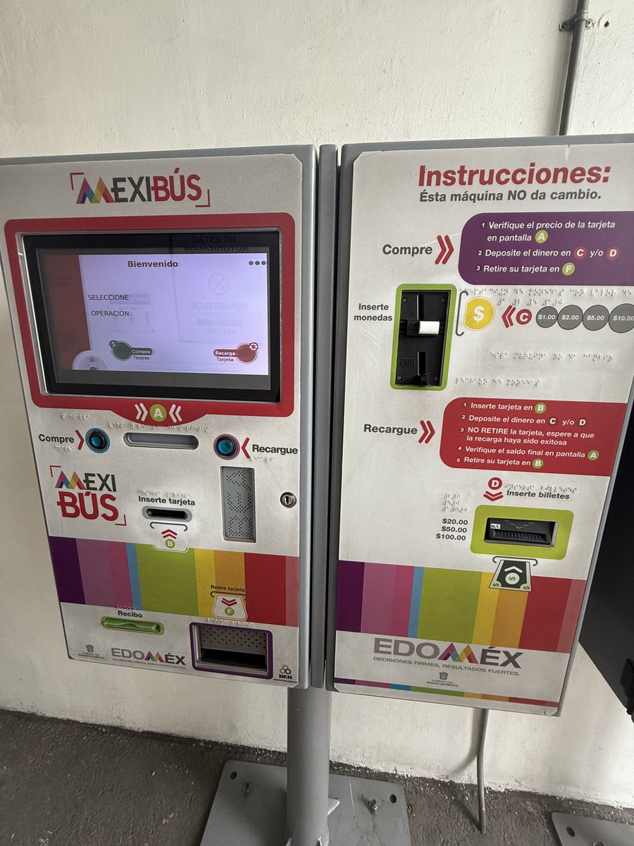 moshino18's tweet photo. @DanielSibaja_ @MexiBus_4 su maquina me robo 20 pesos y ni tarjeta me dio, fue en la estación 5 de febrero, RATEROS https://t.co/0JN9Tv4lQM