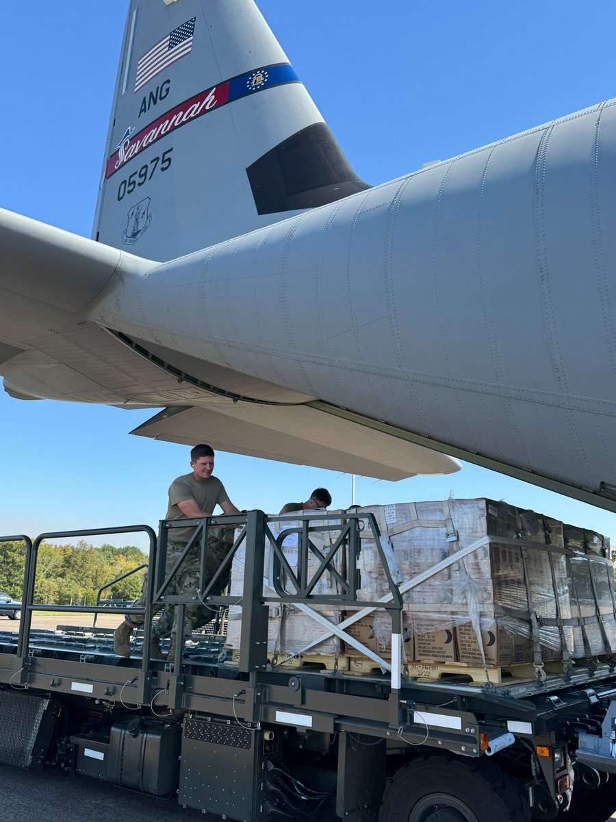 arkansasguard's tweet image. The Arkansas National Guard earlier today shipped more than 25,300 Meals, Ready to Eat to Georgia to help feed civilians in the aftermath of Hurricane Helene.