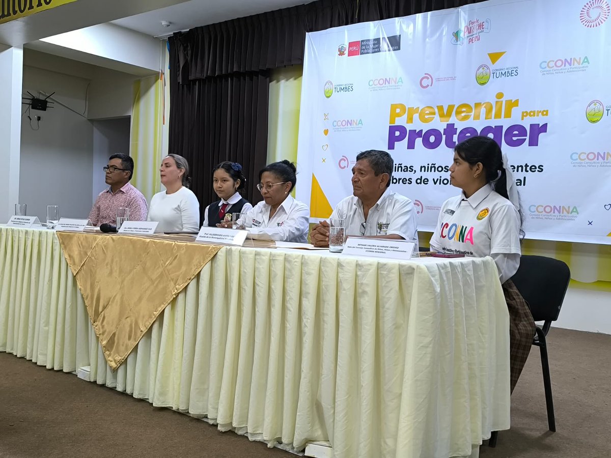 MimpPeru's tweet photo. 🚨 #MIMPpresente | ¡Tumbes se une a “Prevenir para Proteger”! La ministra Teresa Hernández, en colaboración con el Gobierno Regional de Tumbes, lanzó esta importante iniciativa del #MimpPeru 🌟, que busca prevenir la violencia sexual en niñas, niños y adolescentes. 🛡️💜
“Este es un compromiso compartido que no solo está en manos de las entidades del Estado, sino de toda la sociedad. Nos enfrentamos a un grave problema social con alta incidencia y a una cultura que tolera la violencia en niveles preocupantes”, destacó la ministra.