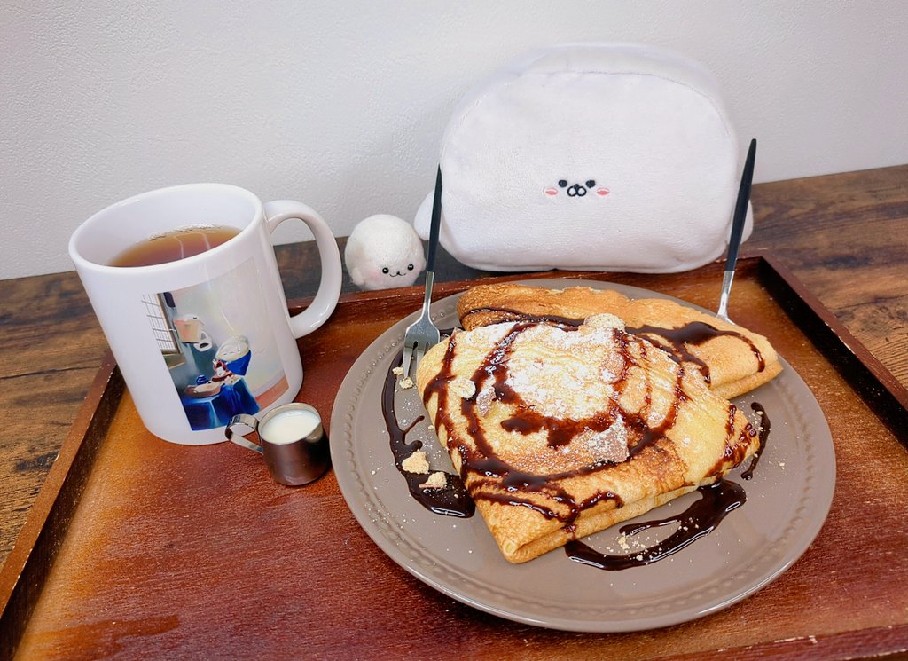 おはようございます🍨
今日は生クリームとチーズ入れて
最近お気に入りのクレープを😋
また図書館でお勉強したいな〜🎵
#おうちごはん