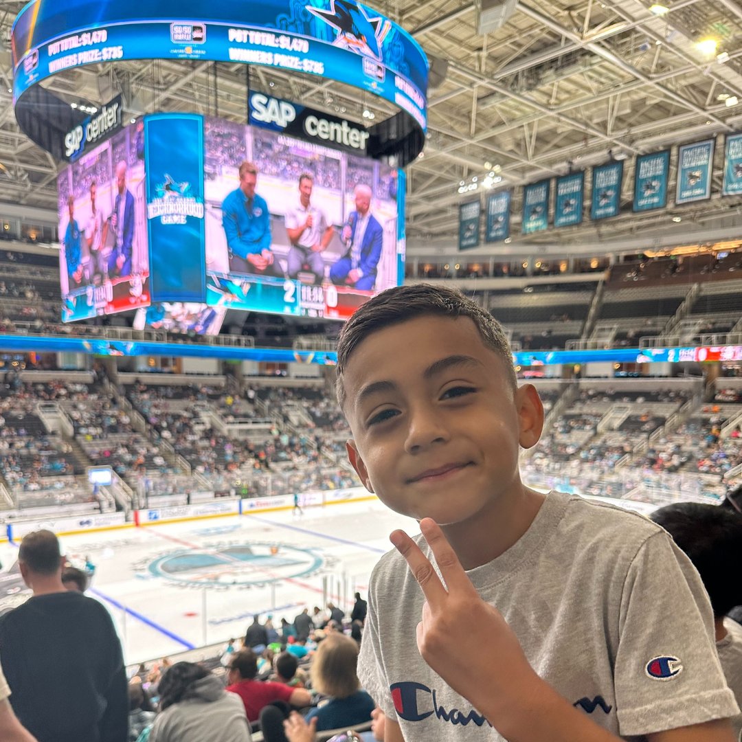 bbbsbayarea's tweet photo. Having a blast in the Shark Tank! Last Saturday, our Matches were invited to attend a @SanJoseSharks game at the SAP Center. Thank you Sharks for giving our Matches this opportunity to make incredible memories together. Go Sharks! #BBBSBA #MatchActivity https://t.co/x6cxA4F9RQ