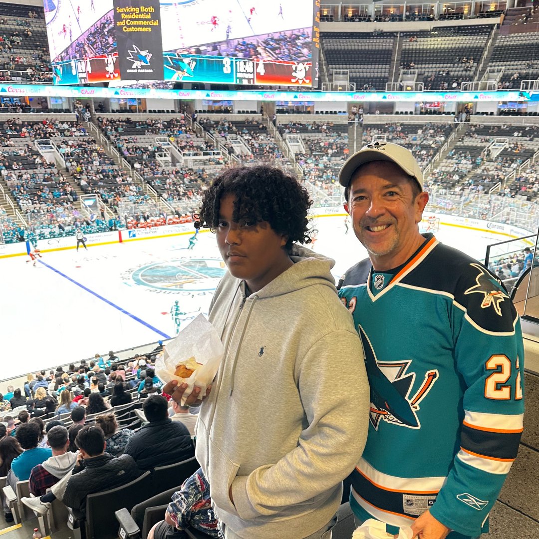 bbbsbayarea's tweet photo. Having a blast in the Shark Tank! Last Saturday, our Matches were invited to attend a @SanJoseSharks game at the SAP Center. Thank you Sharks for giving our Matches this opportunity to make incredible memories together. Go Sharks! #BBBSBA #MatchActivity https://t.co/x6cxA4F9RQ
