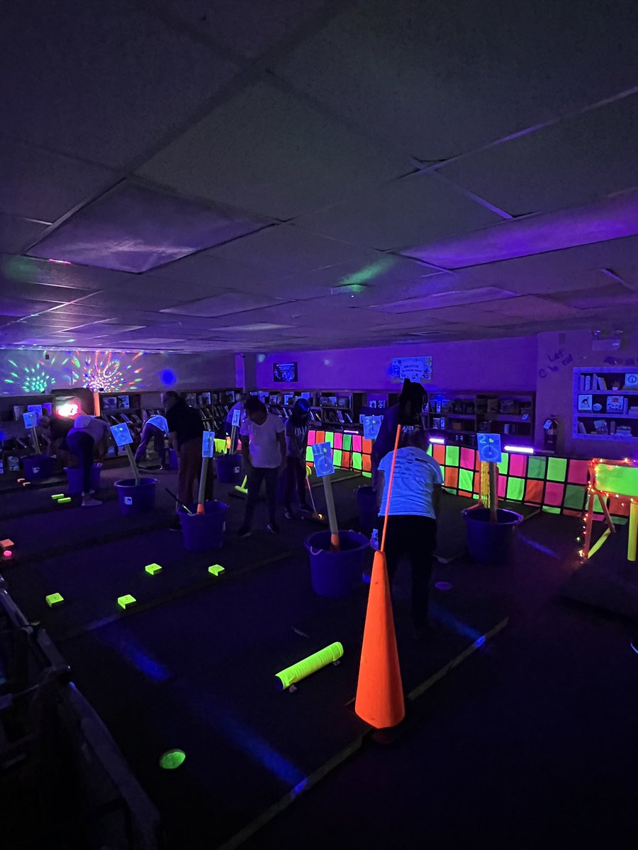 GCShealthandpe's tweet photo. Thank you to @pe_gator for hosting the October Elementary Professional Learning! #teachershelpingteachers @GenGreeneGators #cosmicpe https://t.co/LlFqzTyMPN