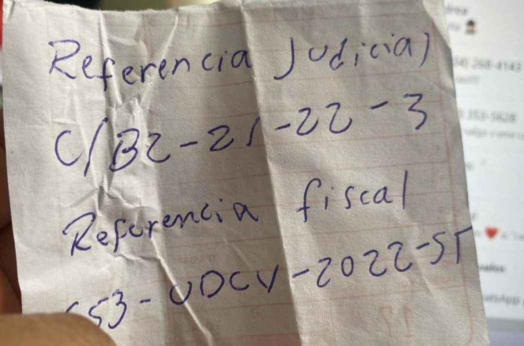 SJHumanitario's tweet photo. #URGENTE 
Acabamos de informar a NACIONES UNIDAS sobre la detención ilegal y arbitraria del joven Marcelo José Ortiz Umaña, de Ciudad Arce, La Libertad, perpetrada por miembros policales de la delegación de ese mismo lugar. Lleva 28 meses privado de libertad siendo INOCENTE! Adjuntamos referencia judicial y referencia fiscal del caso. También foto del joven y de su carnet de trabajo donde aún lo esperan al igual que su madre y demás familia.