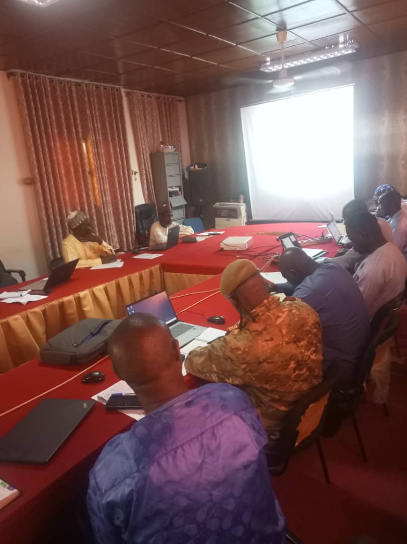 KadreMalam's tweet photo. Nous avions aujourd'hui eu l'occasion de siégé à la session de la vulgarisation des trois conventions des États-Unis au Niger à savoir la convention sur la Diversité Biologique, le changement climatique et la désertification en tant que @GYBN_Niger 
#KMGBF @GYBN_Niger 
#Cop16Cali https://t.co/aBok2MriGr