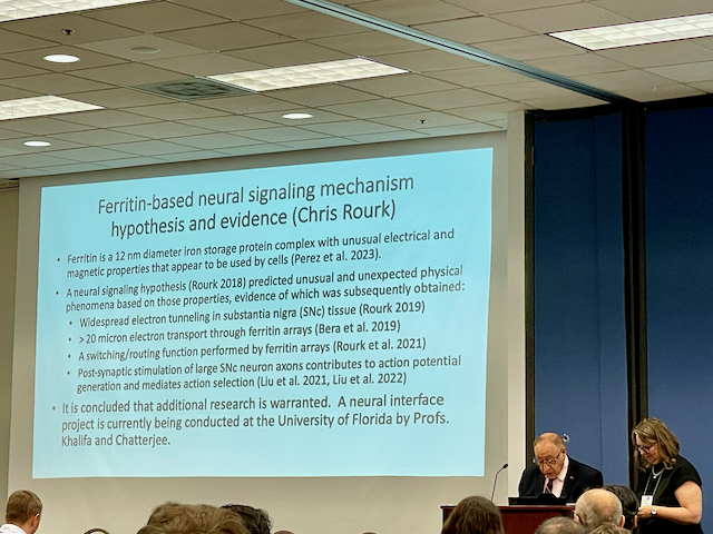 IEEEBrain's tweet photo. It's time for our Lightning Talks round for this evening's @IEEEBrain Discovery & #Neurotechnology Workshop poster session, starting with an introduction from #IEEEBrain Chair, @makay58. Each presenter gets one minute to give us a quick download on their poster....and GO! #brain https://t.co/YoZEZvttDa