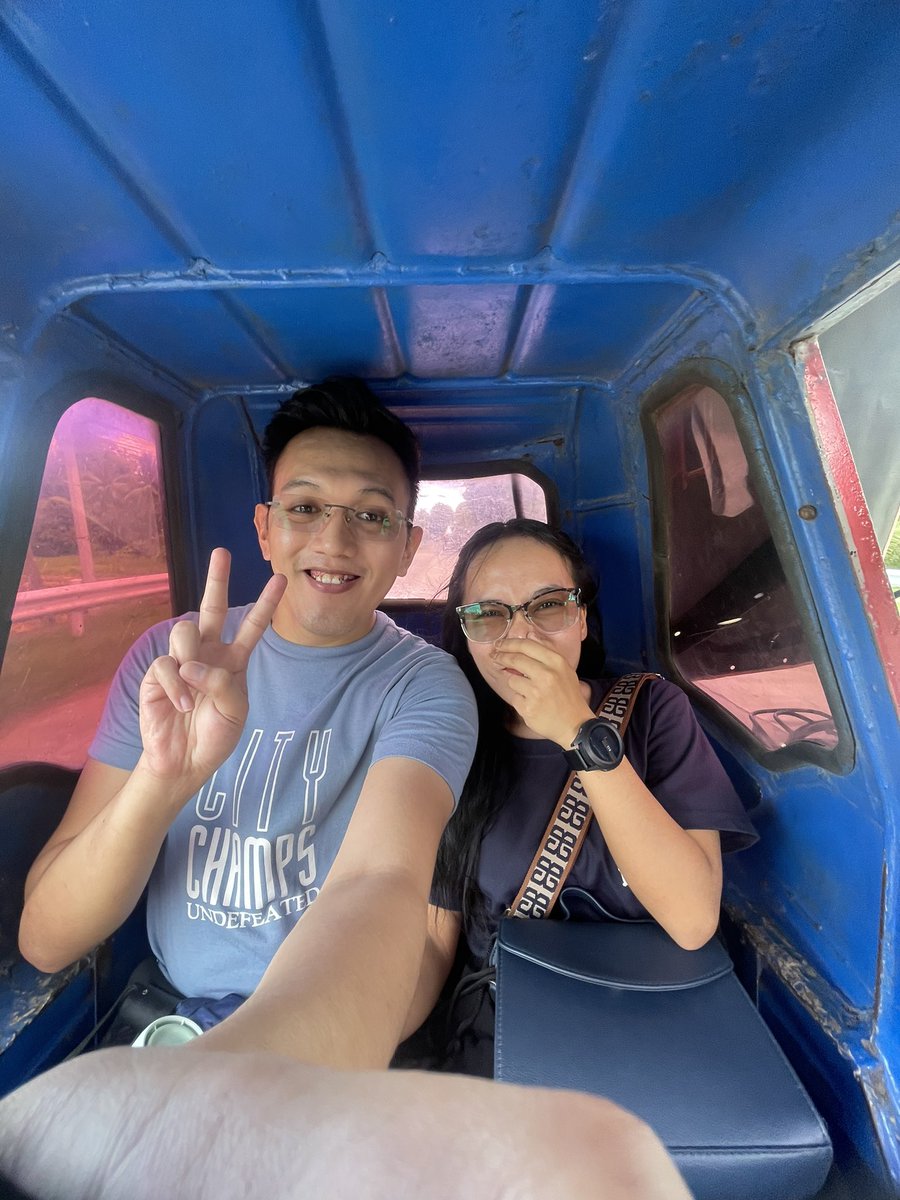 KuyssPatty's tweet photo. Travelled 12 long hours and 407 kilometers with barely any rest time... just to be with her 😘😘😘 https://t.co/QeYz9Sd9n9