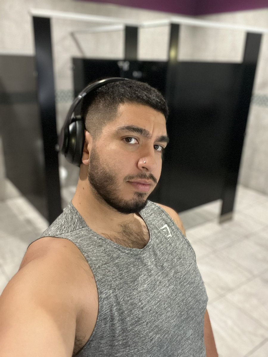 ym_manny's tweet photo. Feeling Good, Looking Better 💪🏼 #Gym #Fitness https://t.co/ltmYYSE7Vm