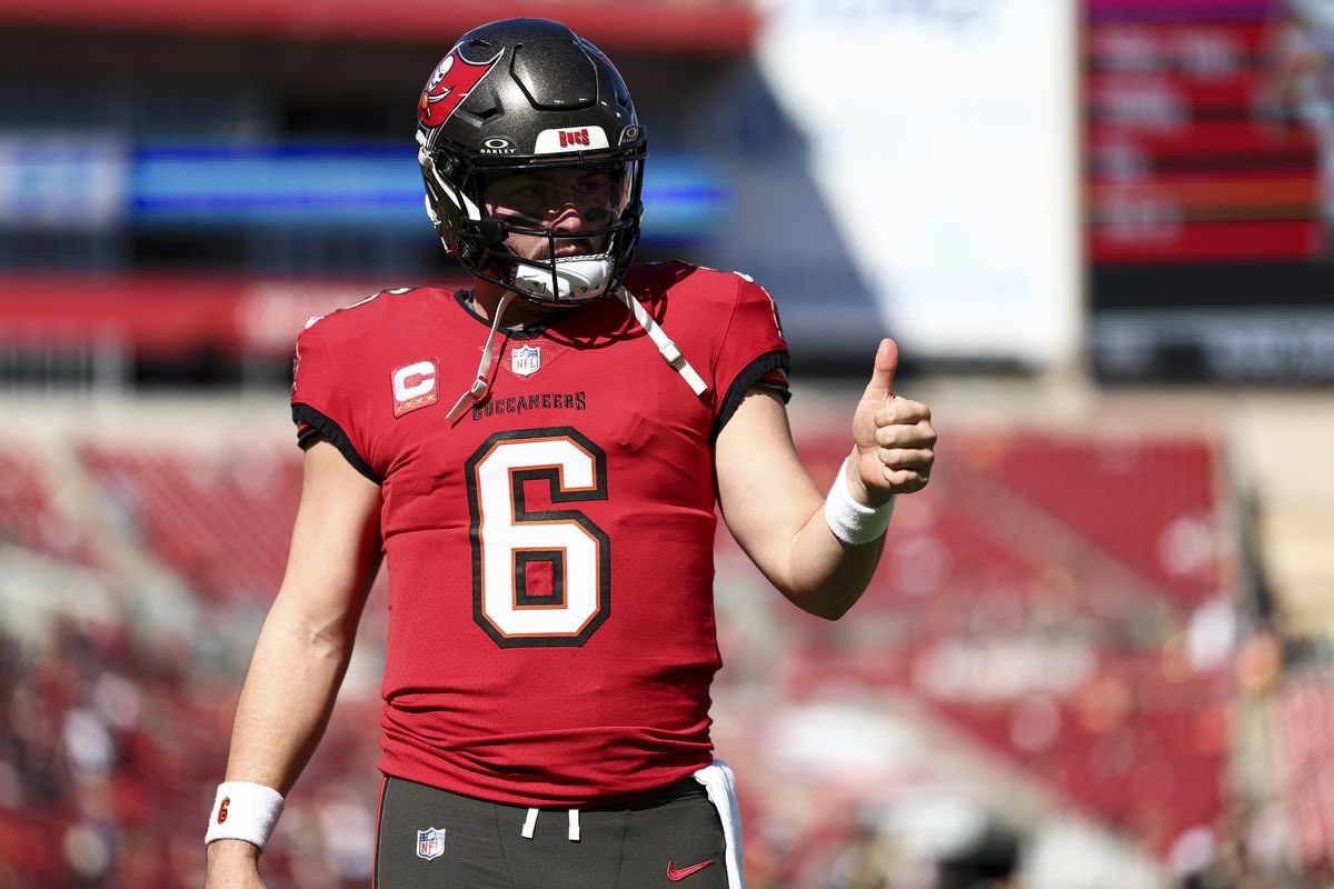 PocketWatcherzz's tweet photo. 🚨NFL Props Of The Day🏈
(10/4/24)🔥
#ThursdayNightFootball
Here are the props that I’m riding with tonight for Bucs v Falcons!!
Baker Mayfield “O” 1.5 passing TD (+105)
Bijan Robinson ATTD (-130)
Drake London “O” 62.5 rec yards (-115)
Mike Evans “O” 59.5 rec yards (-115)
Also sprinkled in a few additional TD bets…
Chris Godwin TD (+150)
Darnell Mooney TD (+255)
Let’s have a night!!! #NFL #TNFonPrime #GoBucs #DirtyBirds #GamblingX #PrimeFootball #BetMGM #DraftKings
