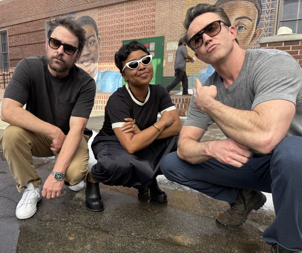 FilmUpdates's tweet photo. Charlie Day, Quinta Brunson and Rob McElhenney on the set of the ‘ABBOTT ELEMENTARY’ and ‘IT’S ALWAYS SUNNY IN PHILADELPHIA’ crossover episode 📸 https://t.co/CvMP9tSglx