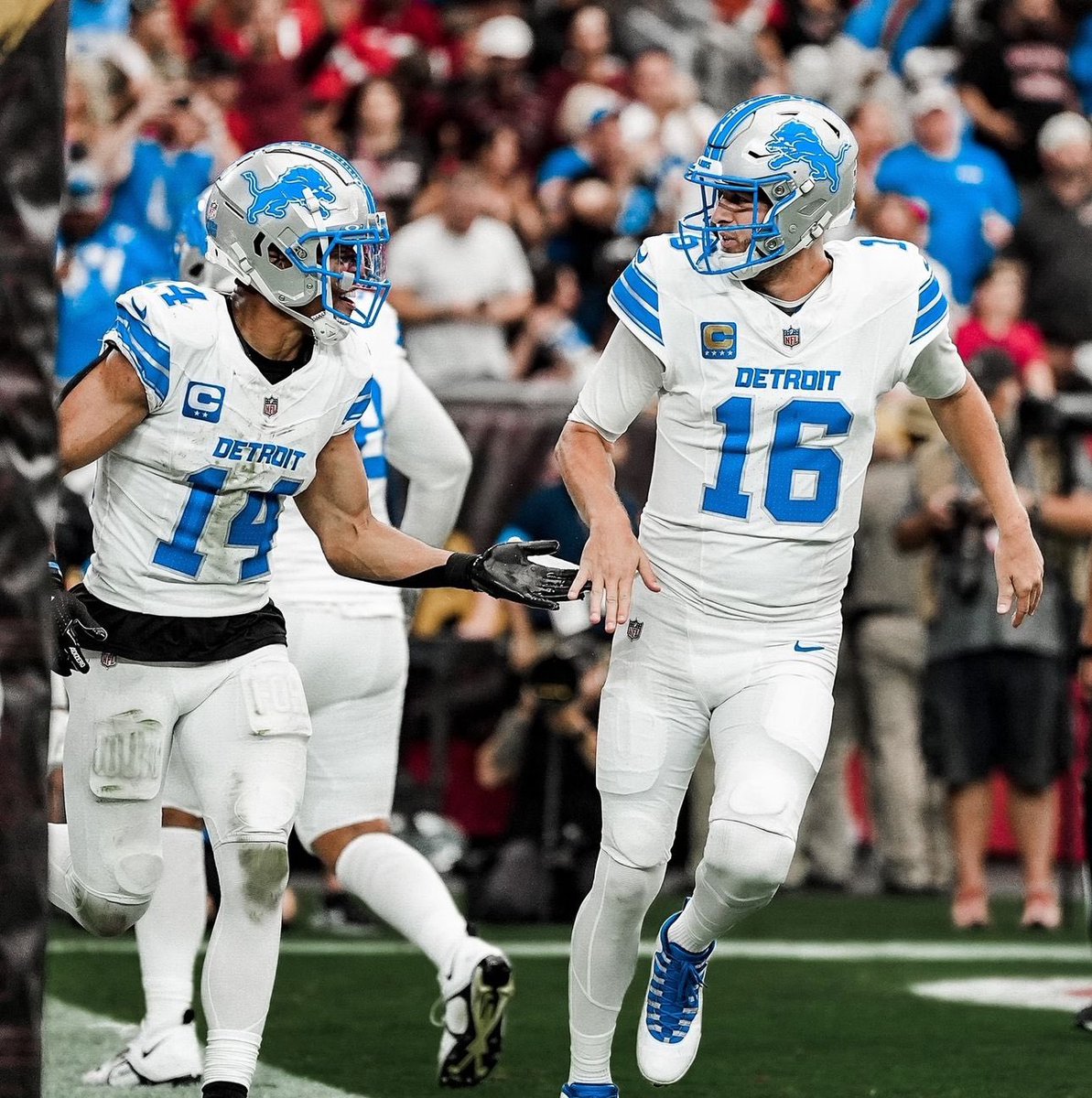 𝔗𝔥𝔢 𝔇𝔢𝔱𝔯𝔬𝔦𝔱 𝔗𝔦𝔪𝔢𝔰 📰 tweet media