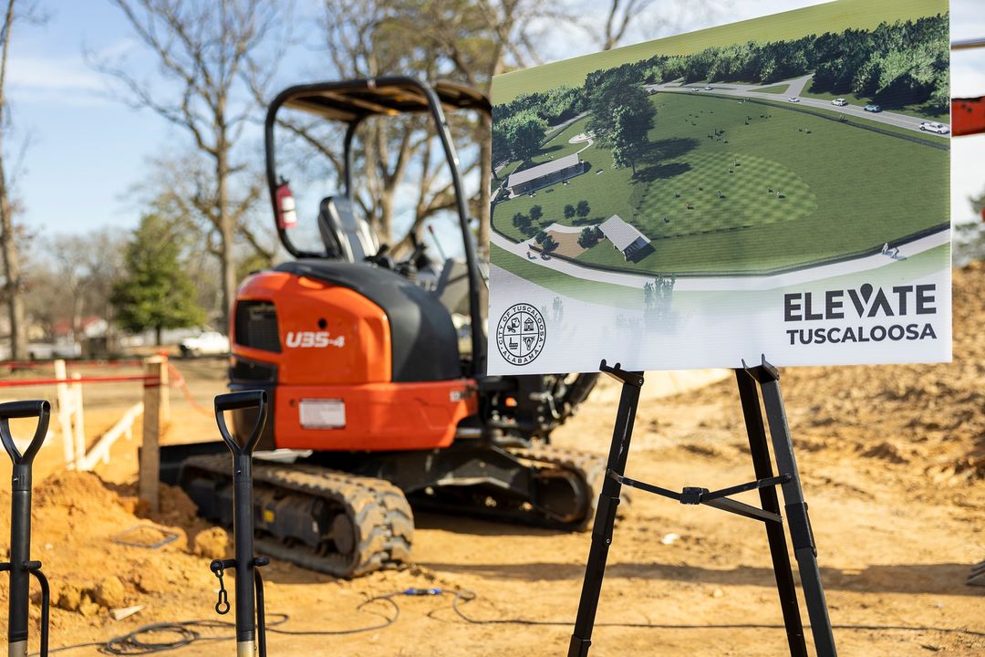 WaltMaddox's tweet photo. In the past five years, we’ve completed or begun 20 projects to add new parks or improve existing parks’ amenities, accessibility and safety.

Why are parks so important? Beyond improving quality of life, access to parks improves people’s physical health. Read more: https://t.co/jtn4DqzAGL
