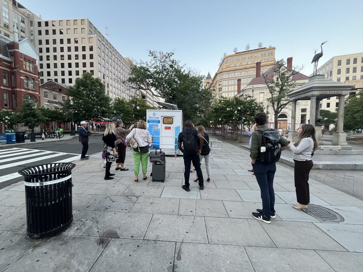<a href="/NatlParkService/">National Park Service</a>, check out one of our busiest Thrones just one block off the Mall at Indiana Plaza.