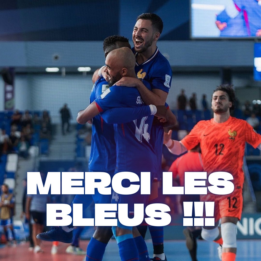 futsalzoneTV's tweet photo. 💙 𝗠𝗘𝗥𝗖𝗜 𝗟𝗘𝗦 𝗕𝗟𝗘𝗨𝗦 💙
🇫🇷 L'incroyable aventure des hommes de Raphaël Reynaud s'arrête aux portes de la finale ! Merci pour les émotions et le parcours incroyable, vous avez été 𝗚𝗘𝗔𝗡𝗧𝗦 !! Allez chercher la 3e place dimanche !!
💻 Retrouvez tous ces joueurs incroyables dès le 12 octobre en direct et gratuitement sur https://t.co/MguSTdzHyg

#LesBleus #futsal #FutsalWorldCup #FutsalWC