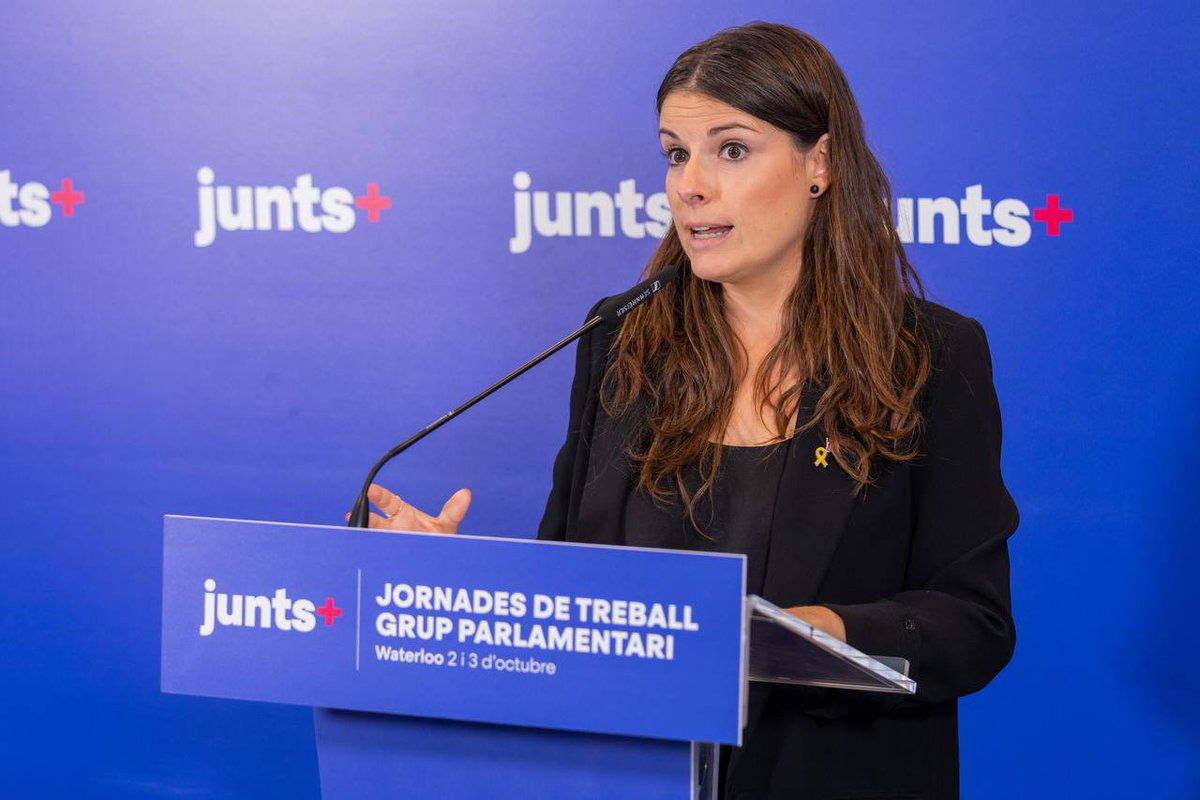 mncsls's tweet photo. Segona jornada de treball, amb el president @KRLS i el conseller @LluisPuigGordi: tot el grup SENCER! Preparem el Debat de Política General, amb força. Encetem un curs polític ple de reptes. 
Equip, il·lusió i rigor! I alternativa!
#junts #independència https://t.co/y27DTsEkew
