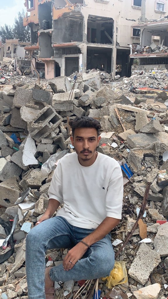 I ask everyone who sees this to comment with any comment, reply 🍉 or 🇵🇸 or even a DOT . And to follow me . My account is subject to many restrictions and shadowban until we reach the goal of $10,000 to achieve my dream🙏
gofundme.com/f/help-allam-i…