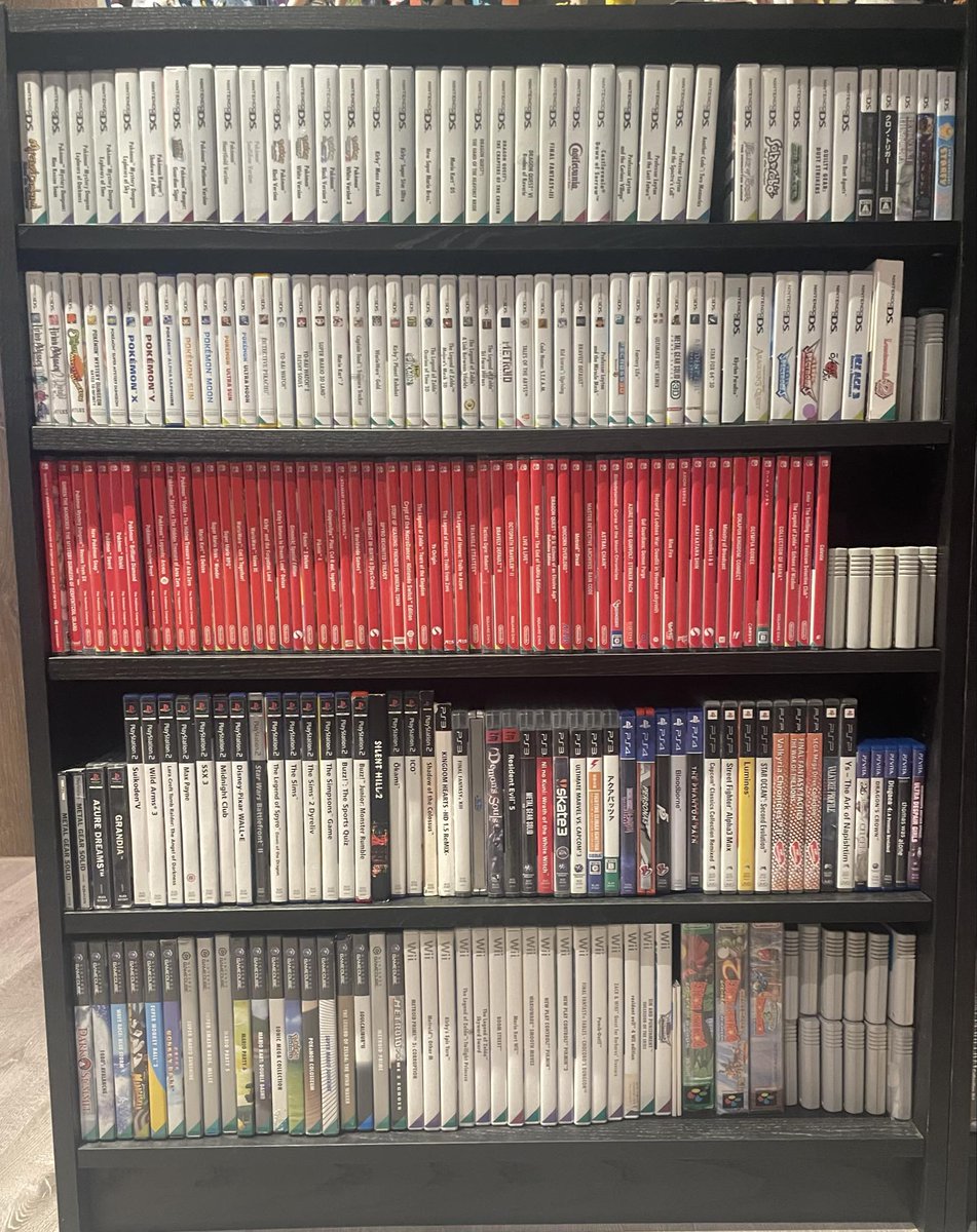 thohil2's tweet photo. I know I'm not super active on Twitter, however I recently got inspired by @Sonton's thread to show off my own collection of games!

Here is most of the stuff I have in shelves/on display.

Will continue the thread with some of my favorite series that i own. https://t.co/Pj6JCwYX40