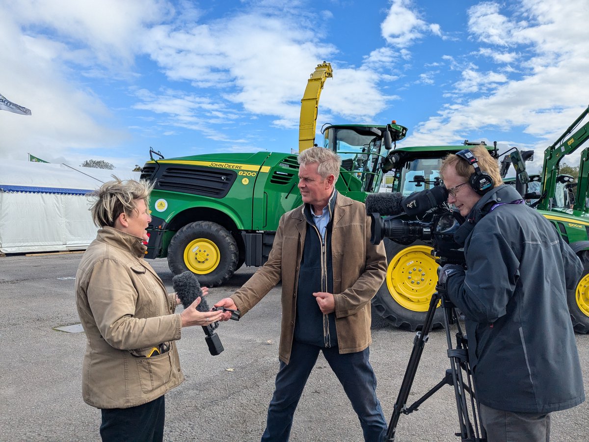 Sarah Dyke MP 🔶 (@sarahdykeld) on Twitter photo A great day was had by all at the brilliant <a href="/BathandWest/">Royal Bath and West</a> Dairy Show yesterday. Of course I'm always delighted to talk to <a href="/BBCFarmingToday/">Farming Today</a> about all things farm related and on this occasion, recruiting the next generation of farmers. A great day was had by all at the brilliant <a href="/BathandWest/">Royal Bath and West</a> Dairy Show yesterday. Of course I'm always delighted to talk to <a href="/BBCFarmingToday/">Farming Today</a> about all things farm related and on this occasion, recruiting the next generation of farmers.
