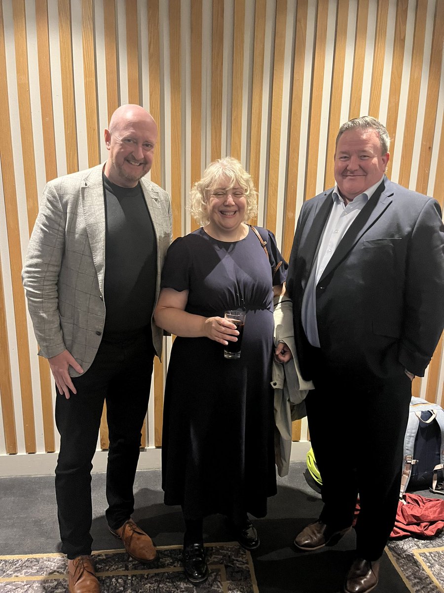 Linus Murray tweet media