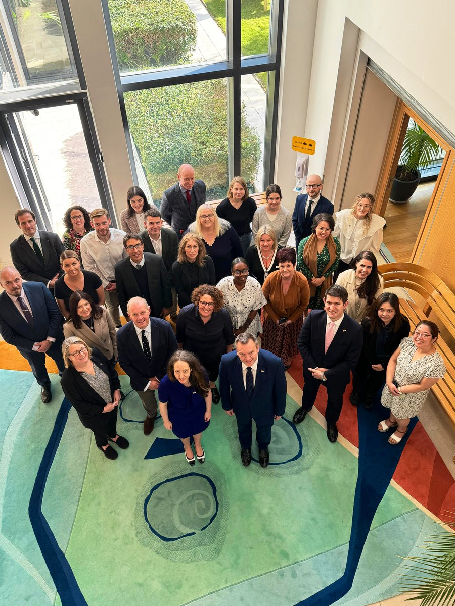 ElinMBurns's tweet photo. Fantastic visit to Dublin - thanks /diolch @NickTorfaen for taking time to meet the team @BritEmbDublin during your trip! 🇬🇧 🇮🇪 https://t.co/oKkER7zNIH