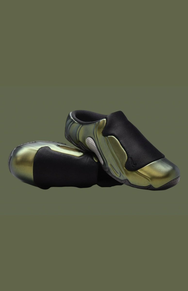 DiscussingFilm's tweet photo. Nike is releasing the Green Goblin shoes as a clogposite

Releasing later this year. https://t.co/2pEwQQ4OOL
