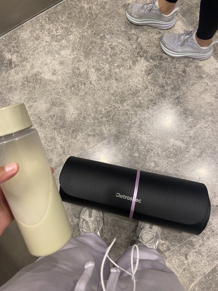 niyaahx's tweet image. im just vibing lil nigga damn