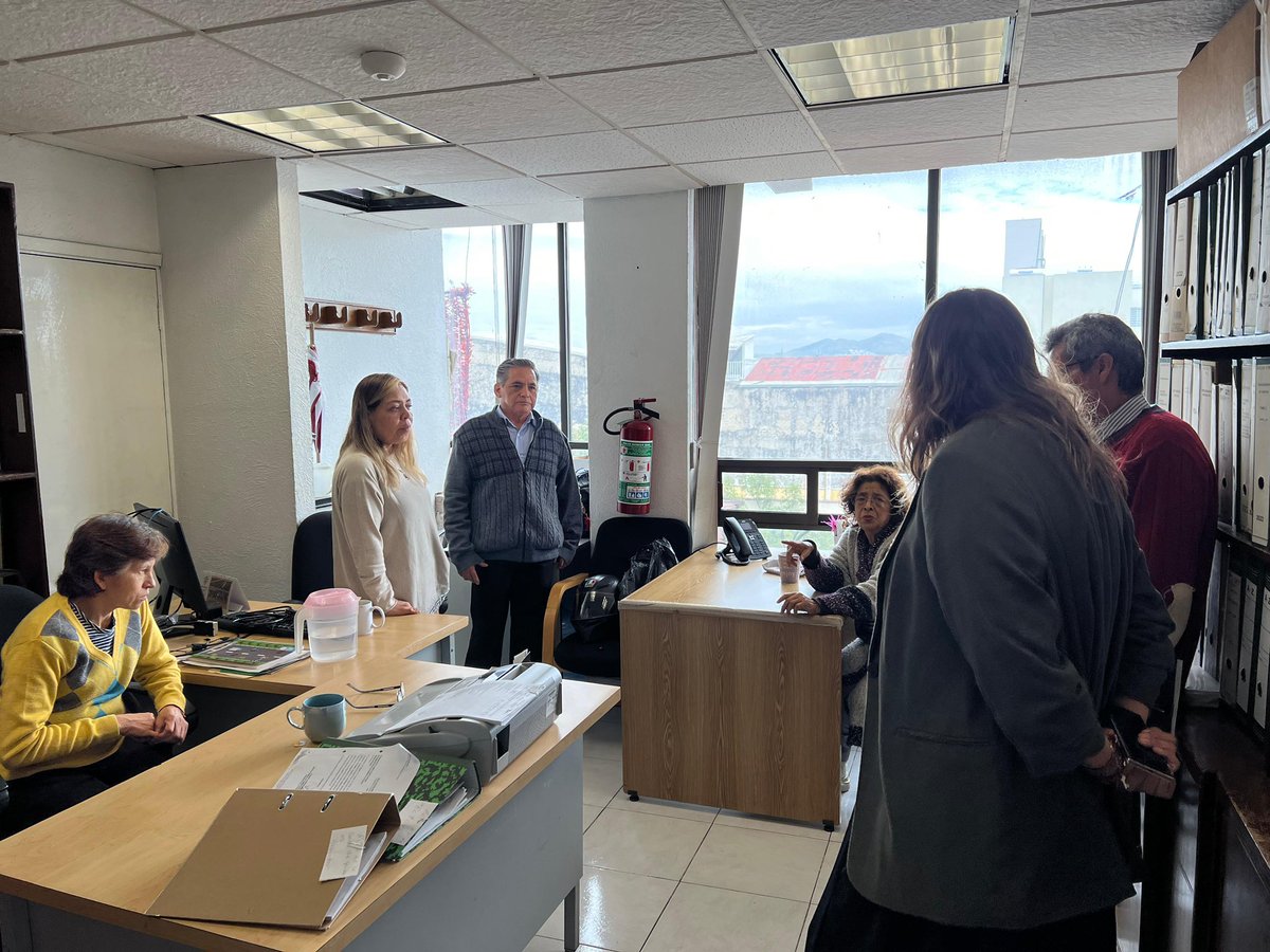 AzcapotzalcoMx's tweet photo. La Alcaldesa @NancyNunezmx hizo un recorrido en las distintas áreas de la Alcaldía para conocer y presentarse con las áreas de trabajo y lograr mayor coordinación. https://t.co/VioC730Nqe