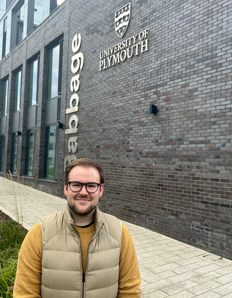 Yesterday I headed back to campus but this time to present a lecture on part of my PhD research looking at the representation of politicians’ children in the British press during the early twentieth century. 📚👨🏻‍💻

Thanks to <a href="/HistoryPlymouth/">History</a> for inviting me back.