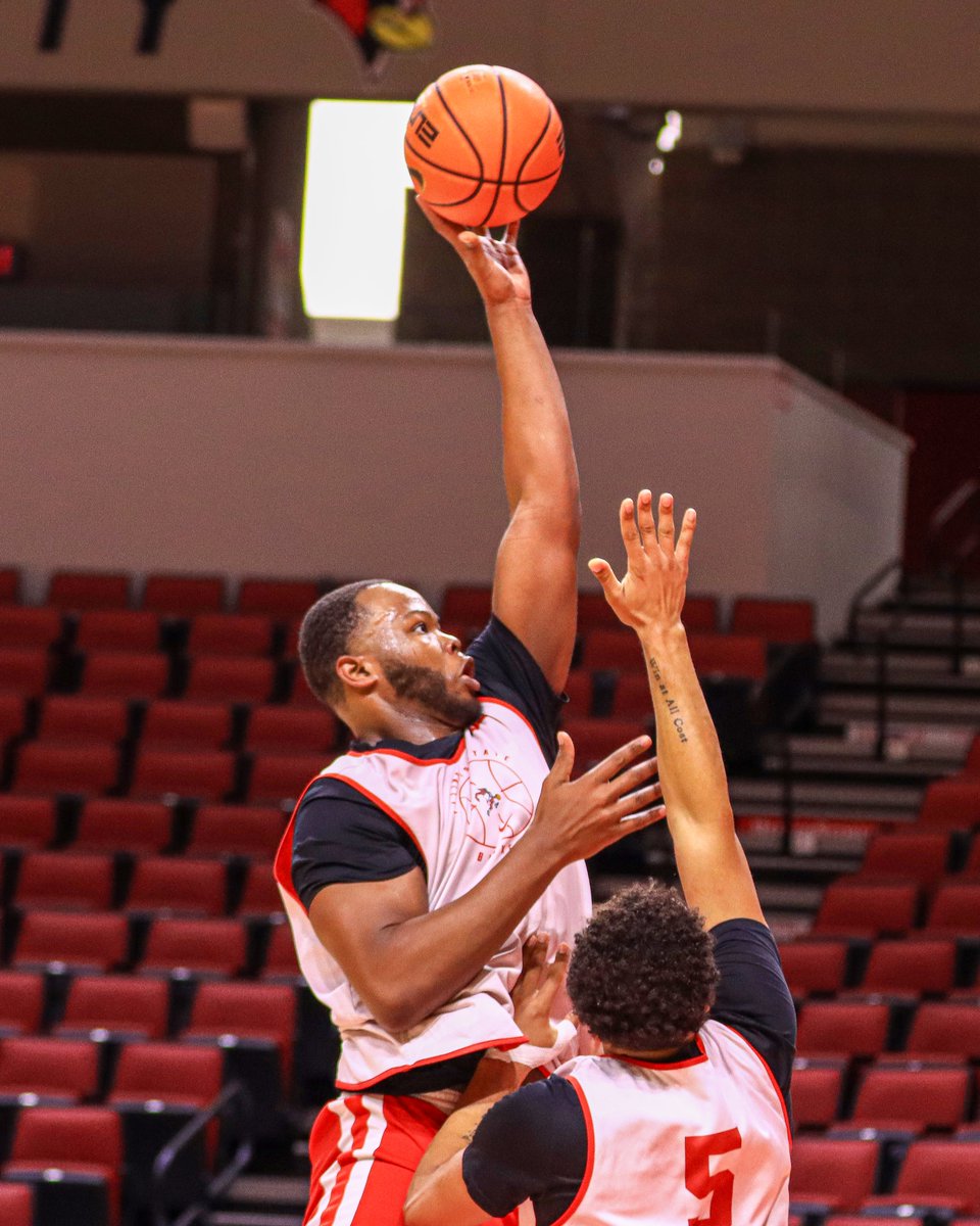 Illinois State Men's Basketball tweet media