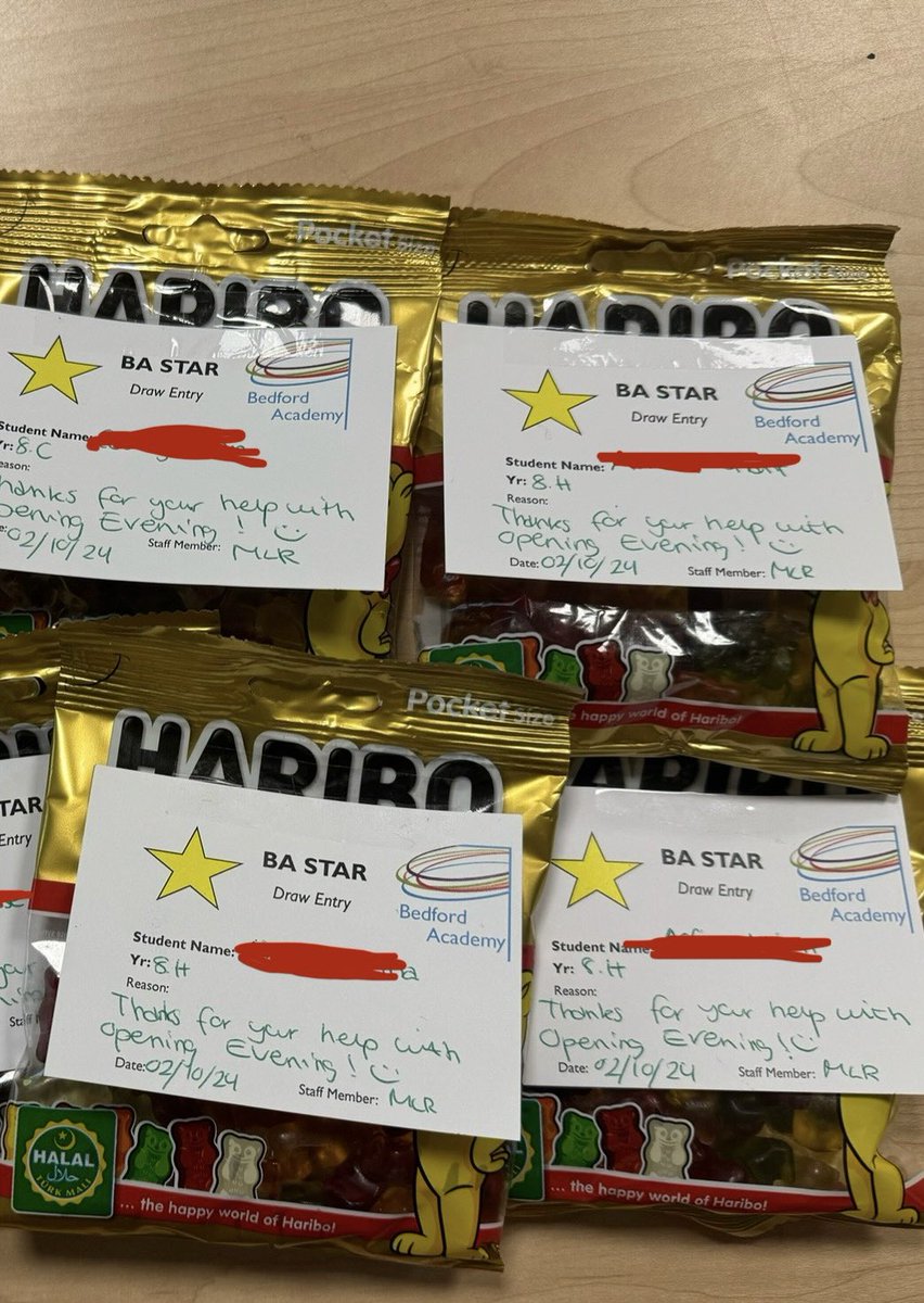 Miss M. Larsen tweet media