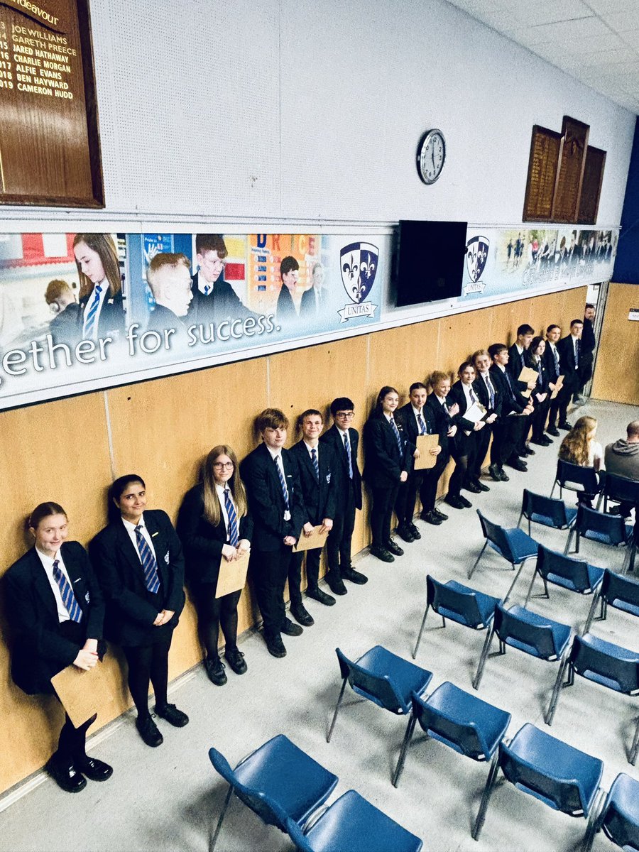 Miss Carson tweet media