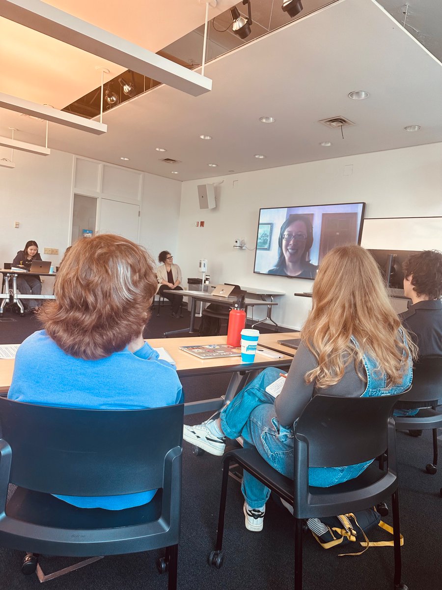 IamTyLawson's tweet image. @NPR  #ScienceReporter @Pien_Huang  joined our reporting class @ColumbiaJourn discussing how to make #science reporting relatable to everyone. @SeymaBayram0