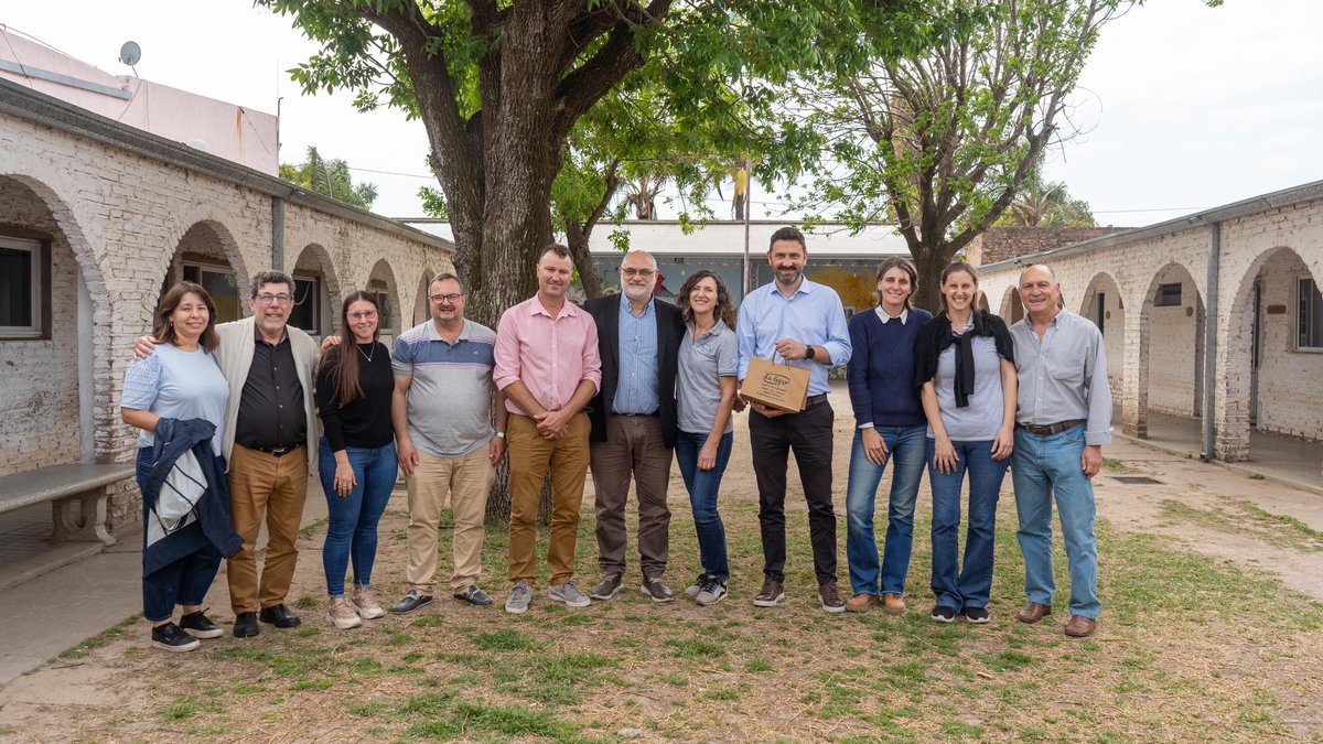 EnriqueeEstevez's tweet photo. Esta semana visitamos propuestas innovadoras de educación y conservación ambiental en nuestra provincia: 
📍“La Cabañita” en la localidad de #SanJusto 
📍y la Escuela Agrotécnica “Monseñor Zazpe” en #Emilia 

🌱👇🏻 https://t.co/w0hBFFeASv