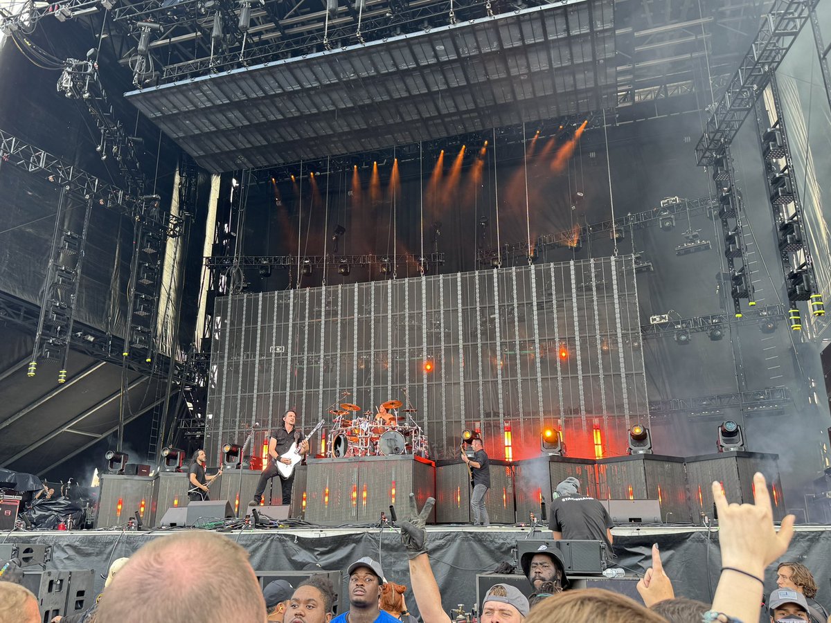 RHCP_Fan99's tweet image. Louder than life 2024 !!! The Gojira pit was insane and I loved every minute of it !! 🤩