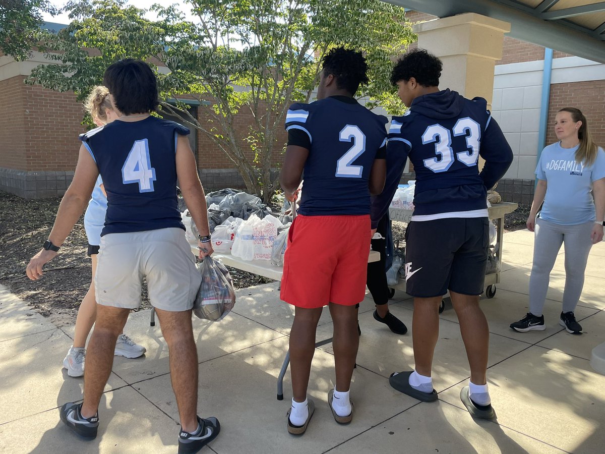 jmloneal's tweet photo. This makes my heart so happy!!! #D6strong @BriceONeal4 https://t.co/KvELKlfwRa