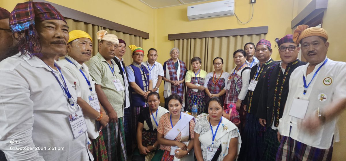 arunachaltimes_'s tweet photo. (#TaiKhamti, #Singpho leaders call on Sitharaman)
The Arunachal Times - https://t.co/tRqYhHQrzE https://t.co/IT1rc9vljb