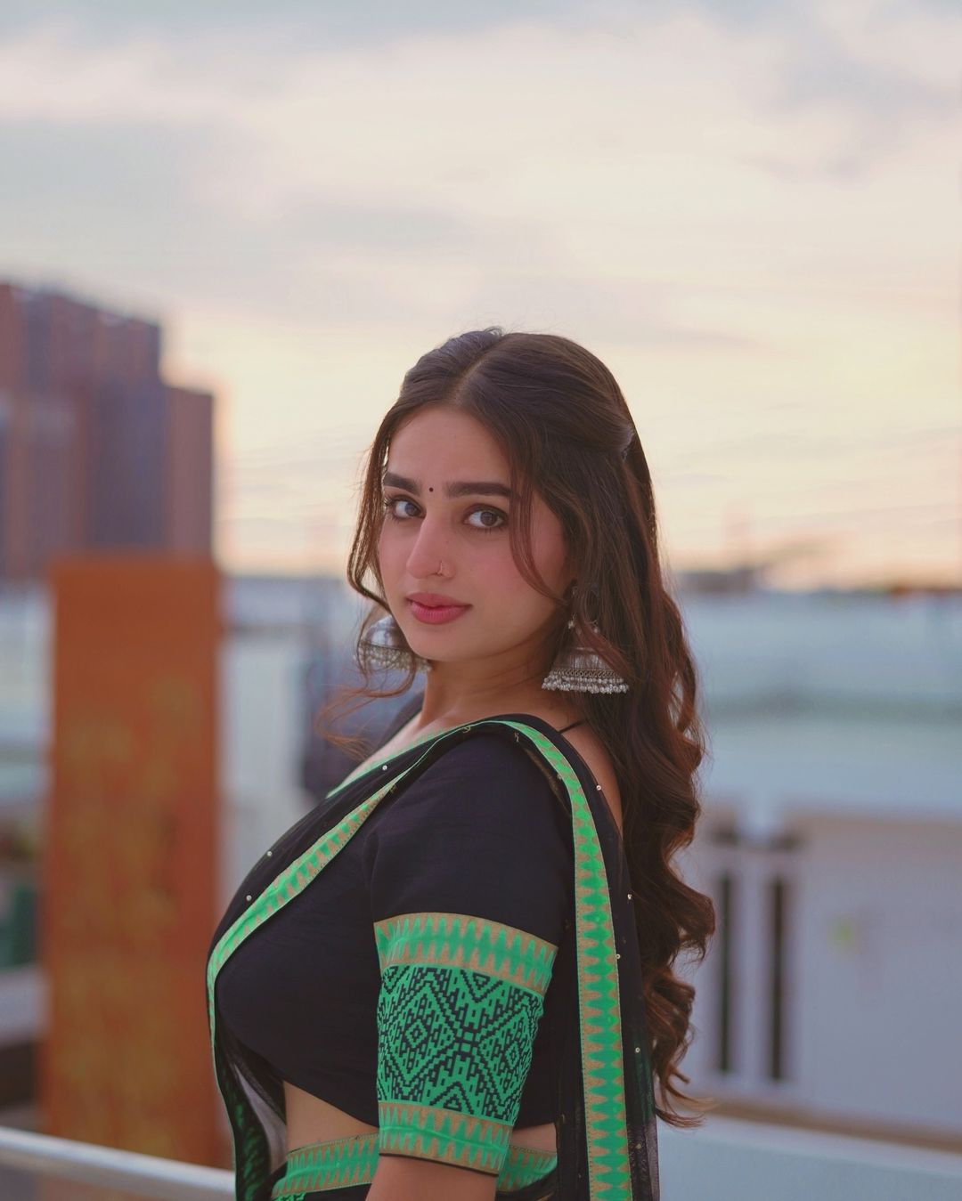 GY_KRDmXwAAWt_i?format=jpg&name=large